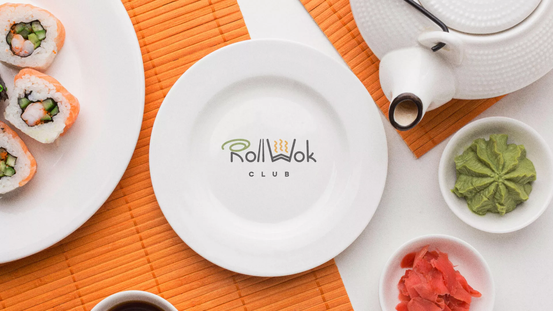 Разработка логотипа и фирменного стиля суши-бара «Roll Wok Club» в Высоцке